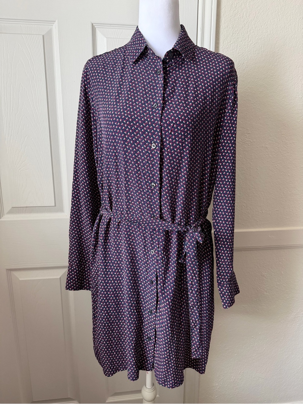 UNIQLO Long Sleeve Wrap Dress | UNIQLO Dress | Shirt Dress | Silk Dress | Small